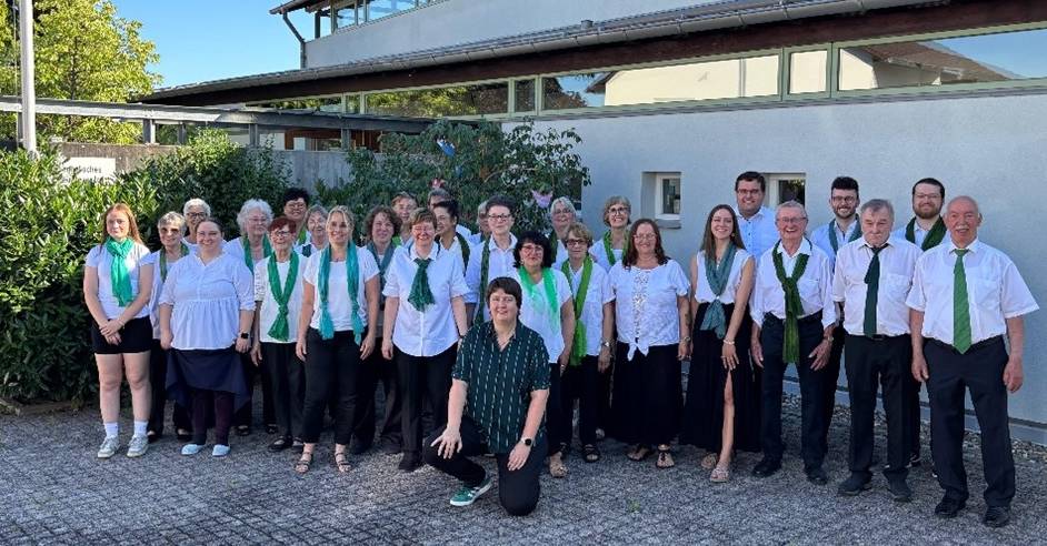 Quelle: Bianca Frey, Evangelische Kirchengemeinde Bild von den Mitgliedern des Kirchenchors. Aufnahme vom 28.06.2025
